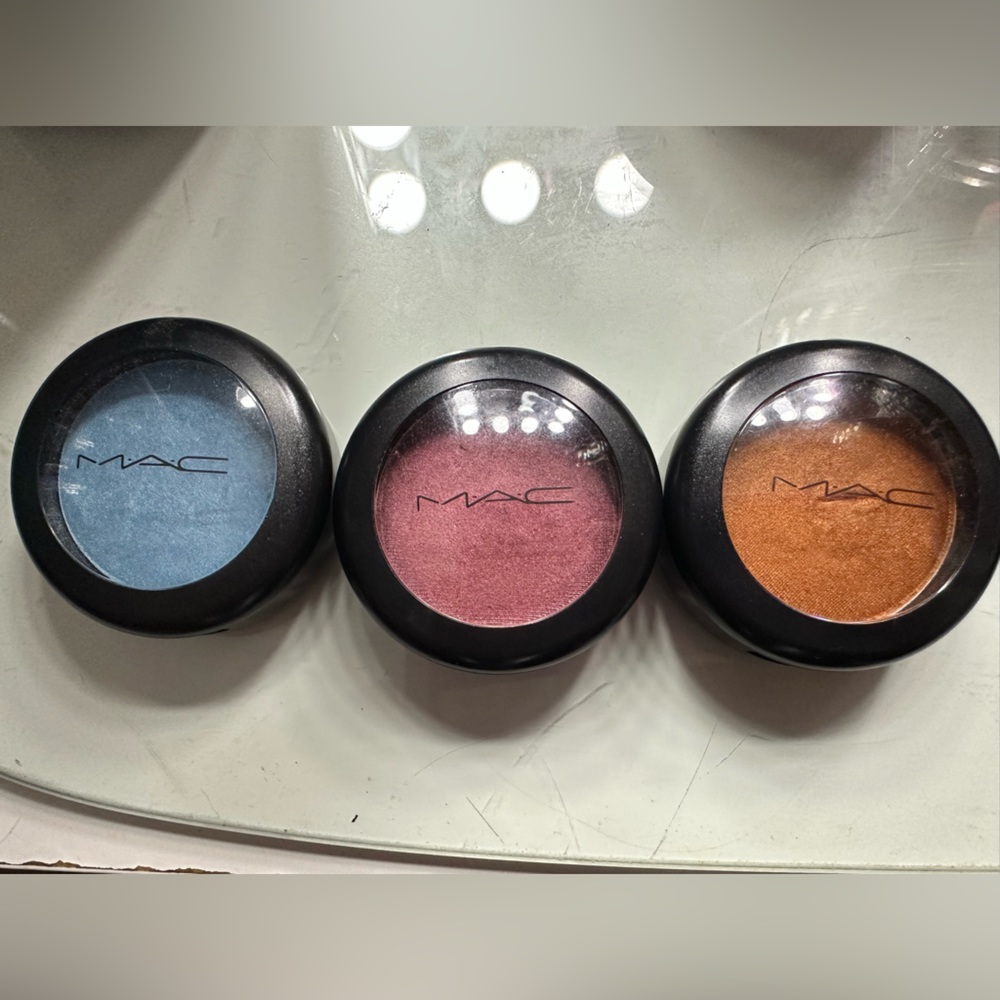 Mac cosmetics single eye shadows